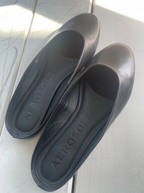 AEROSOLES Black Slip-On Ballet Flats